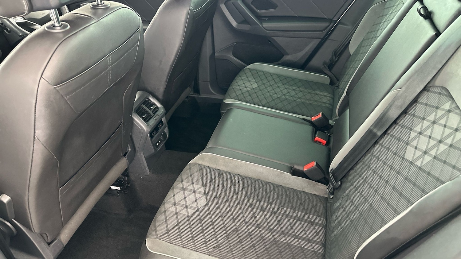 Used Volkswagen Tiguan 2021 for sale - 77235818: Photo 17