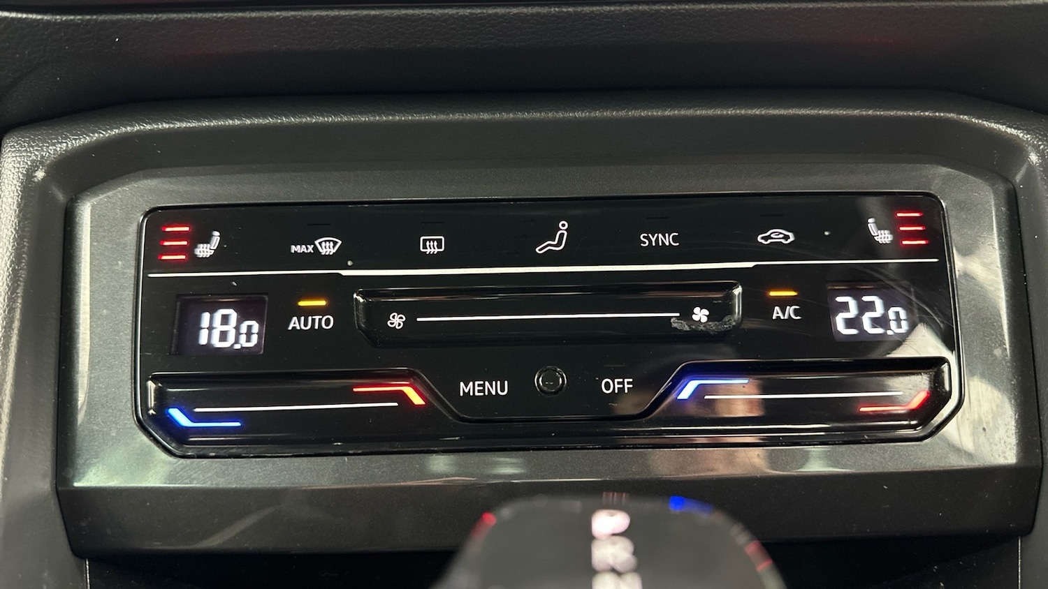 Used Volkswagen Tiguan 2021 for sale - 77235818: Photo 24