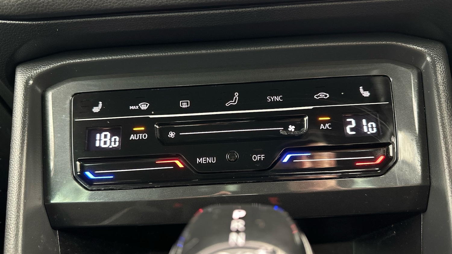 Used Volkswagen Tiguan 2021 for sale - 77235818: Photo 25