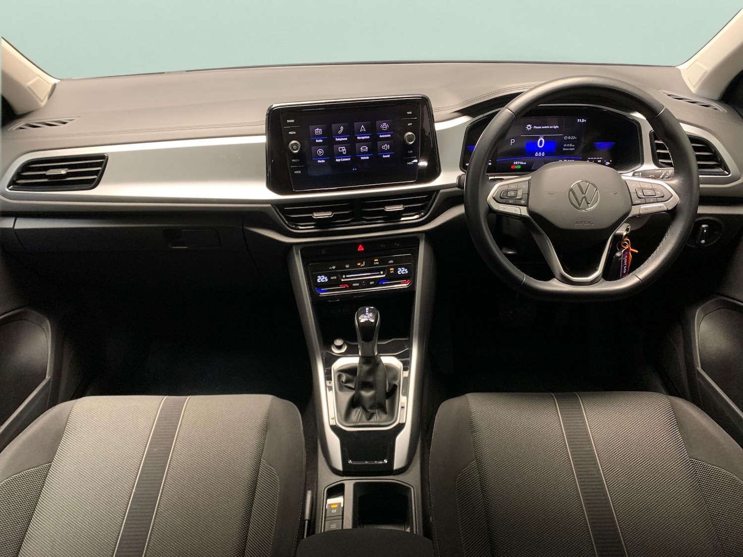 Used Volkswagen T-Roc for sale - 77239784: Photo 6