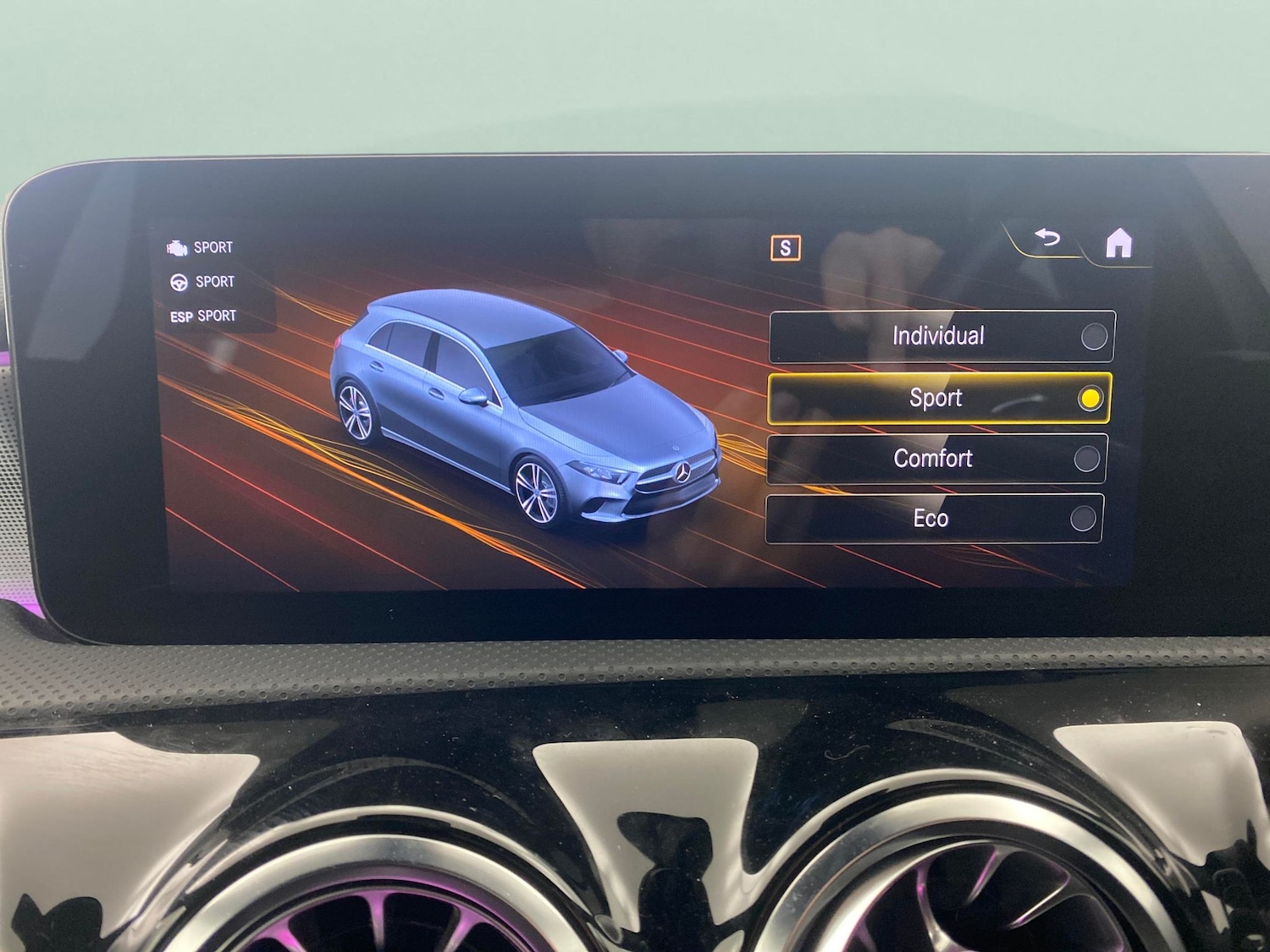 Used Mercedes-Benz A-Class 2022 for sale - 76222393: Photo 18