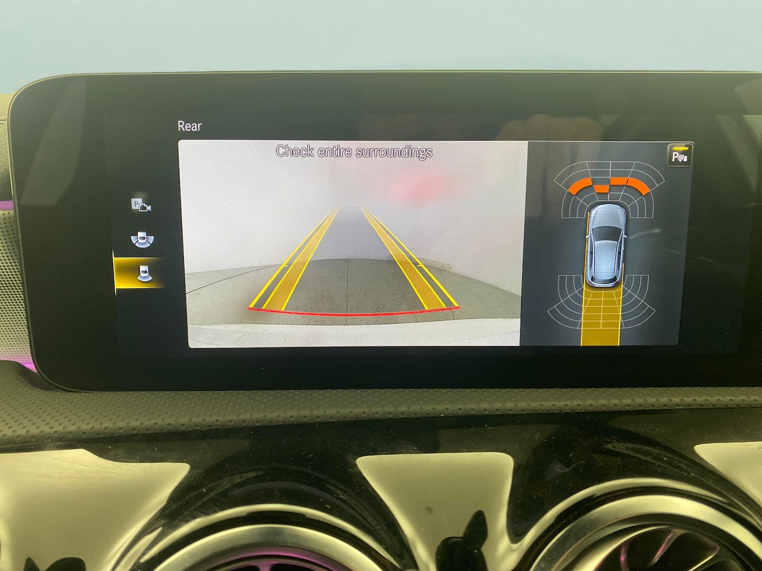 Used Mercedes-Benz A-Class 2022 for sale - 76222393: Photo 5