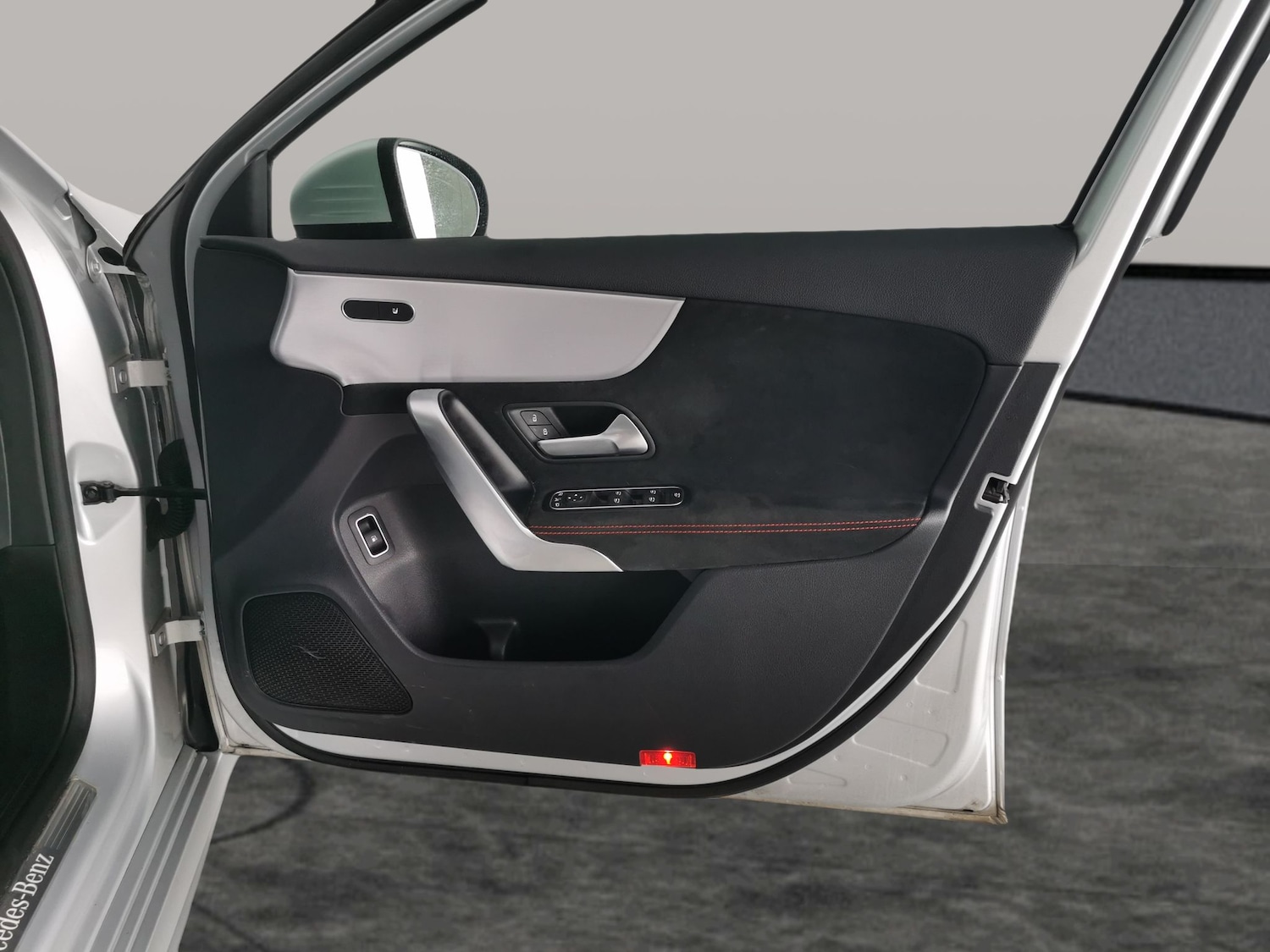 Used Mercedes-Benz A-Class 2020 for sale - 76915369: Photo 30