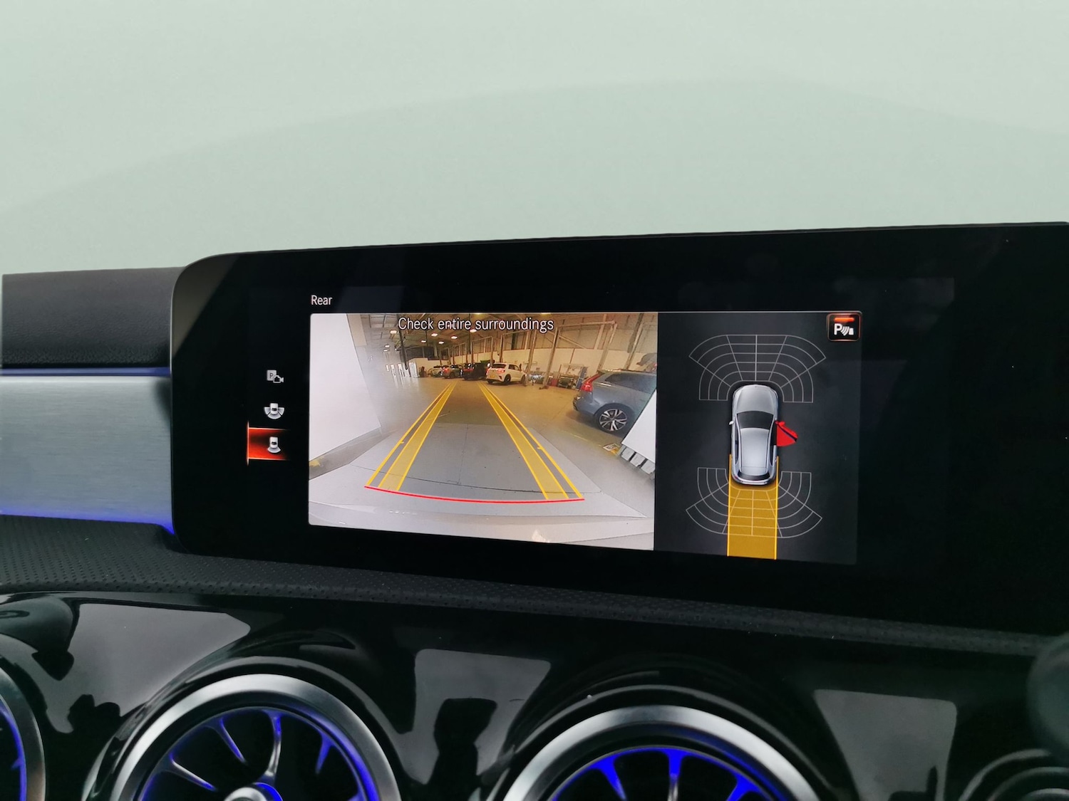 Used Mercedes-Benz A-Class 2020 for sale - 76915369: Photo 5