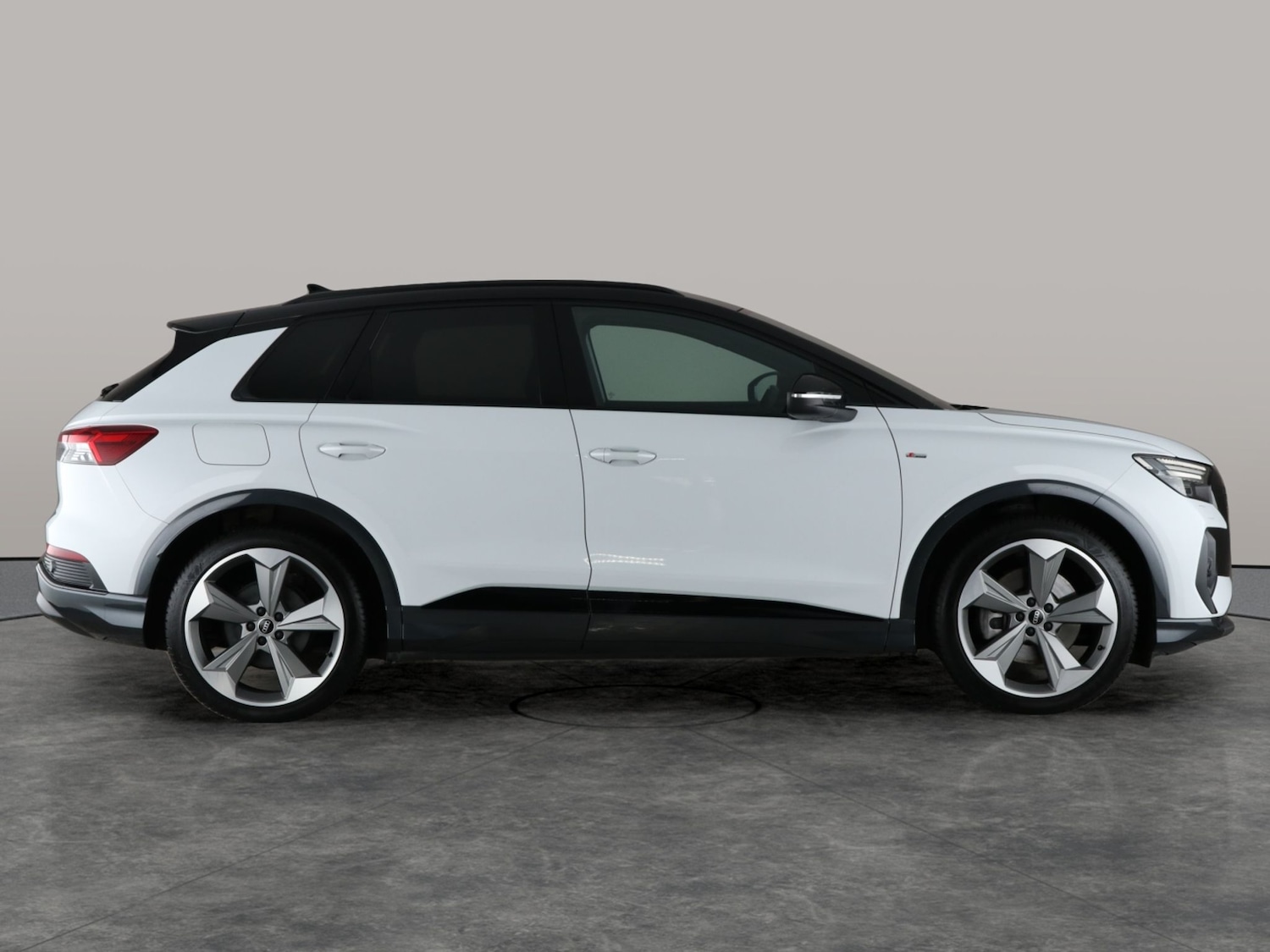 Used Audi Q4 e-tron 2023 for sale - 76141148: Photo 14