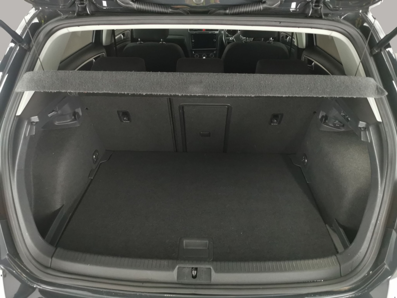 Used Volkswagen Golf 2018 for sale - 76428498: Photo 37