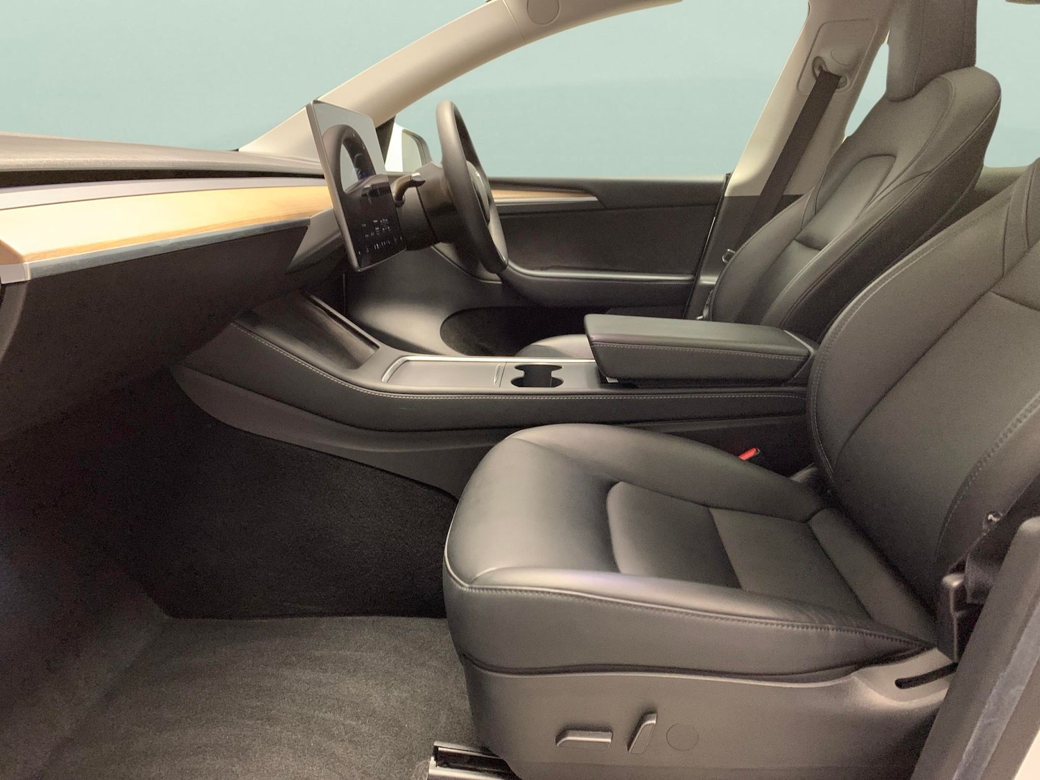 Used Tesla Model Y 2022 for sale - 76526644: Photo 4