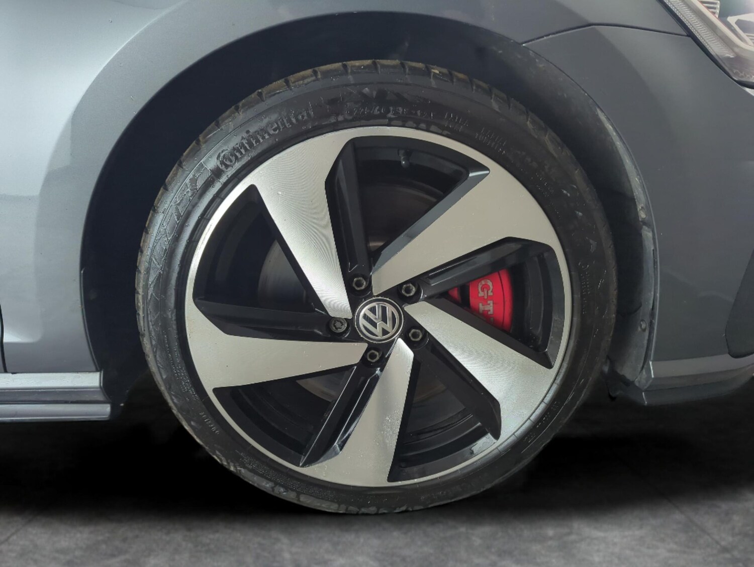 Used Volkswagen Golf 2020 for sale - 77627877: Photo 24