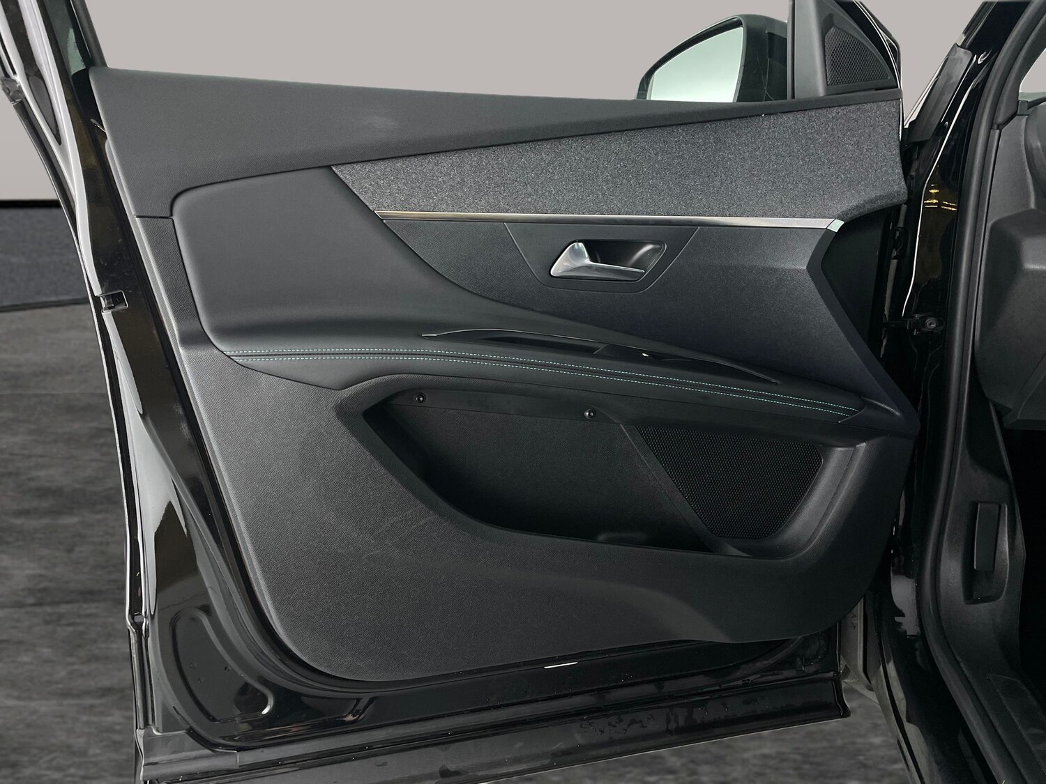 Used Peugeot 3008 2024 for sale - 77903702: Photo 34