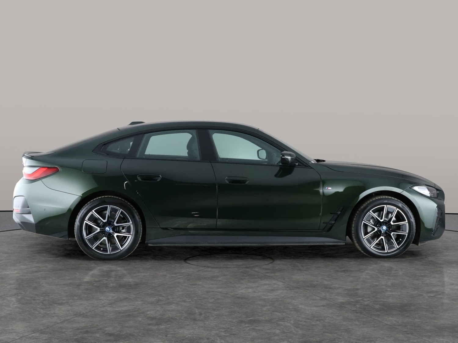 Used BMW i4 2024 for sale - 76197035: Photo 14