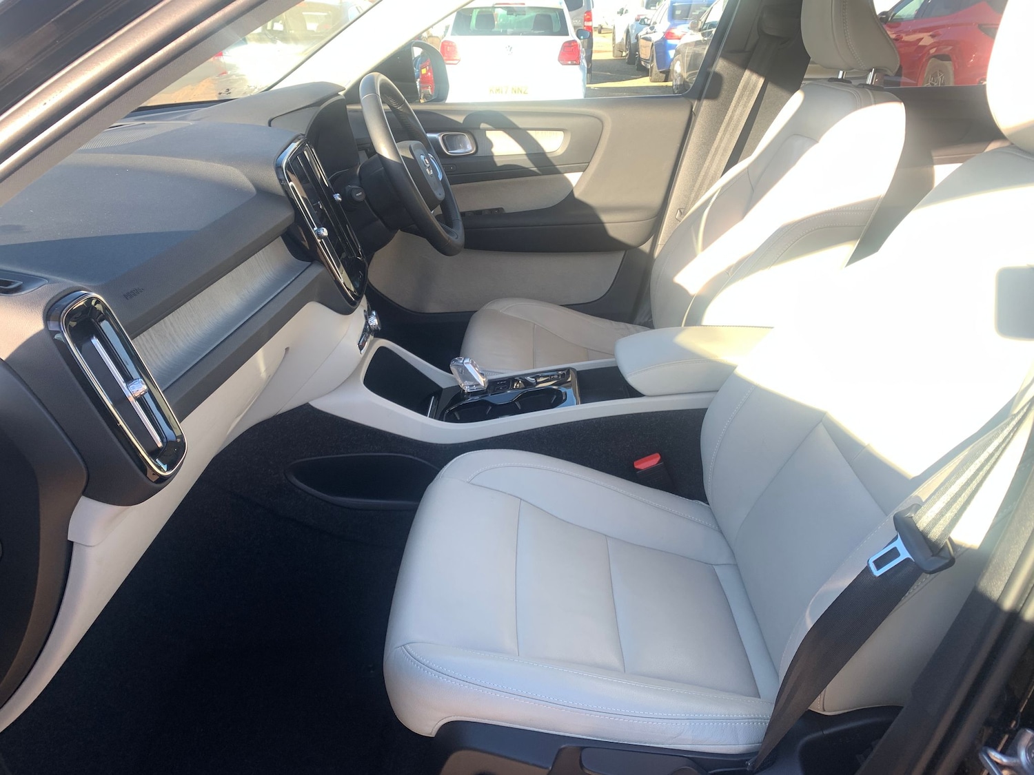 Used Volvo XC40 2021 for sale - 76668779: Photo 26