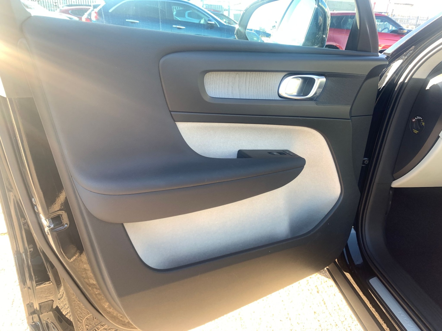 Used Volvo XC40 2021 for sale - 76668779: Photo 5