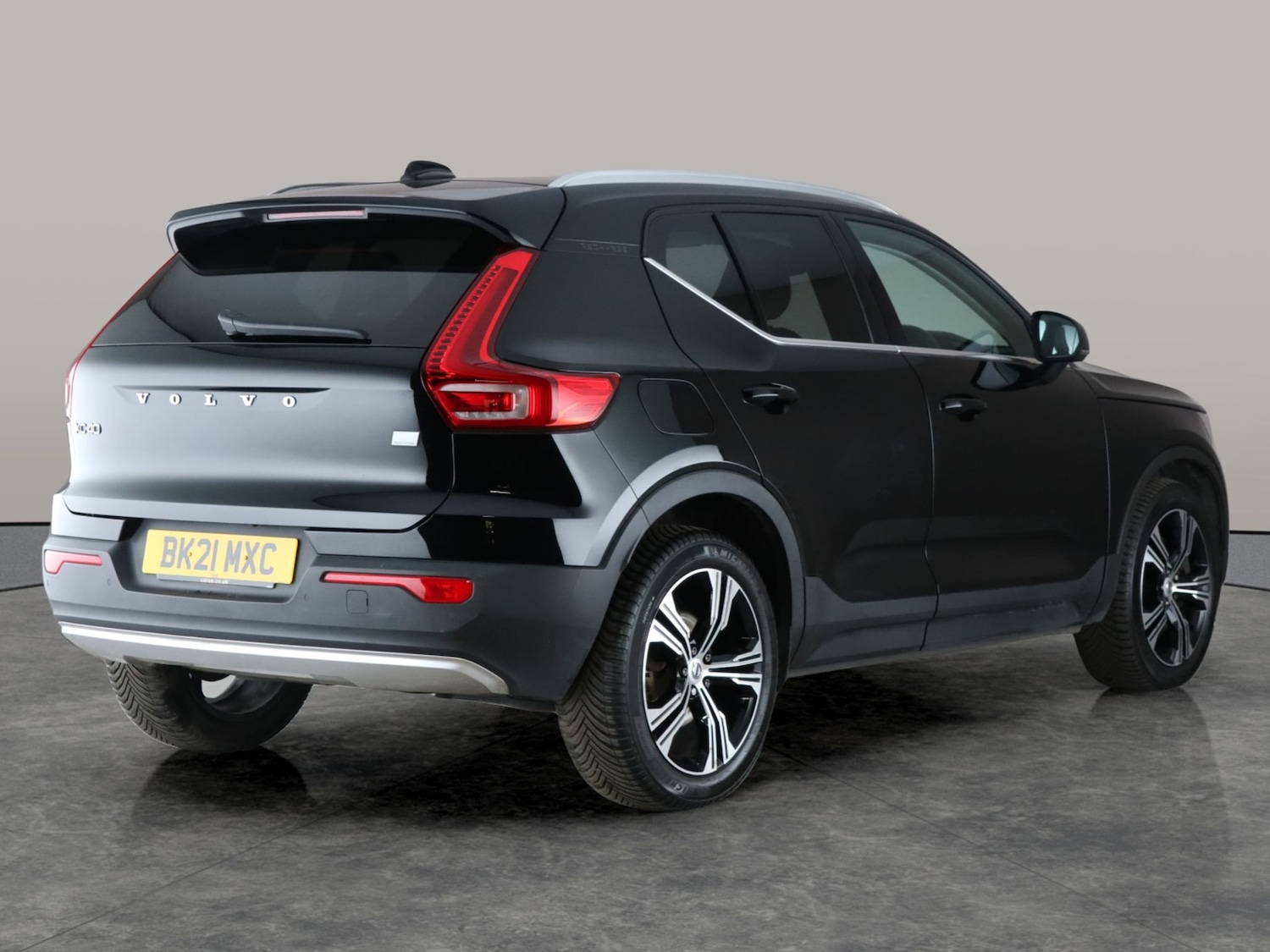 Used Volvo XC40 2021 for sale - 76668779: Photo 8
