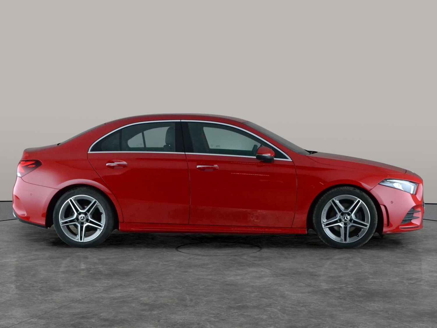 Used Mercedes-Benz A-Class 2019 for sale - 77984652: Photo 8