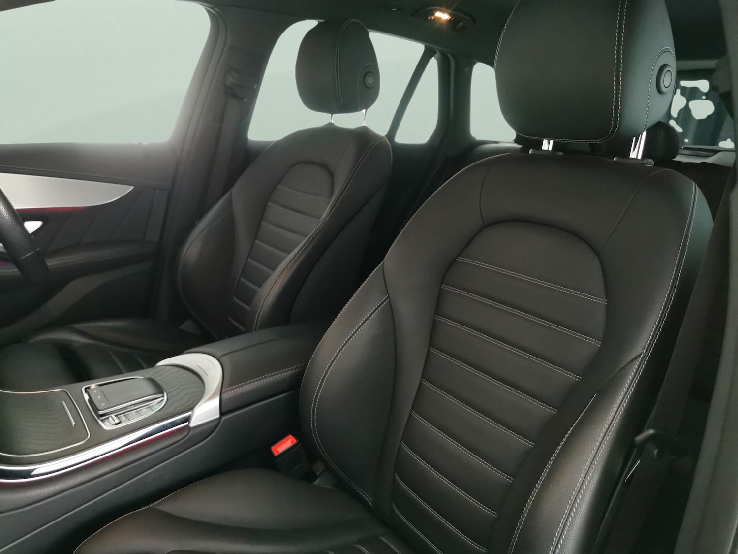 Used Mercedes-Benz GLC 2022 for sale - 76505336: Photo 6