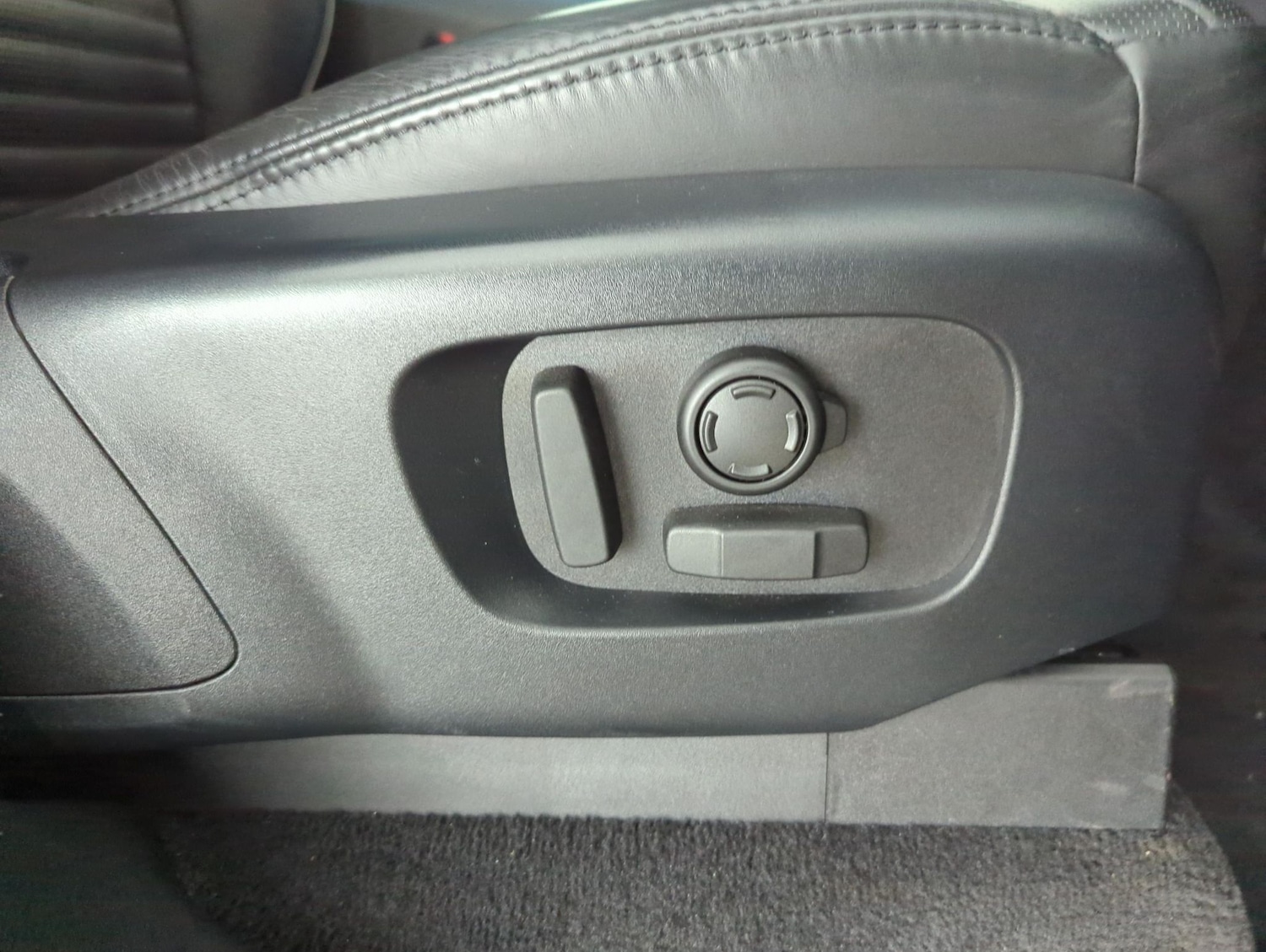 Used Land Rover Discovery 2019 for sale - 77877795: Photo 19