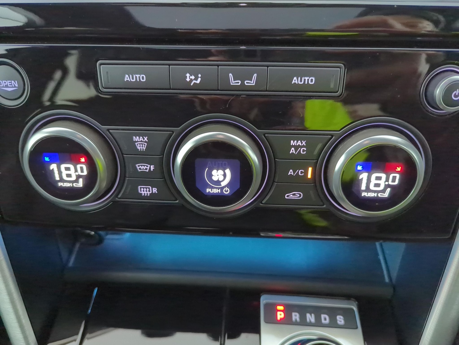 Used Land Rover Discovery 2019 for sale - 77877795: Photo 26