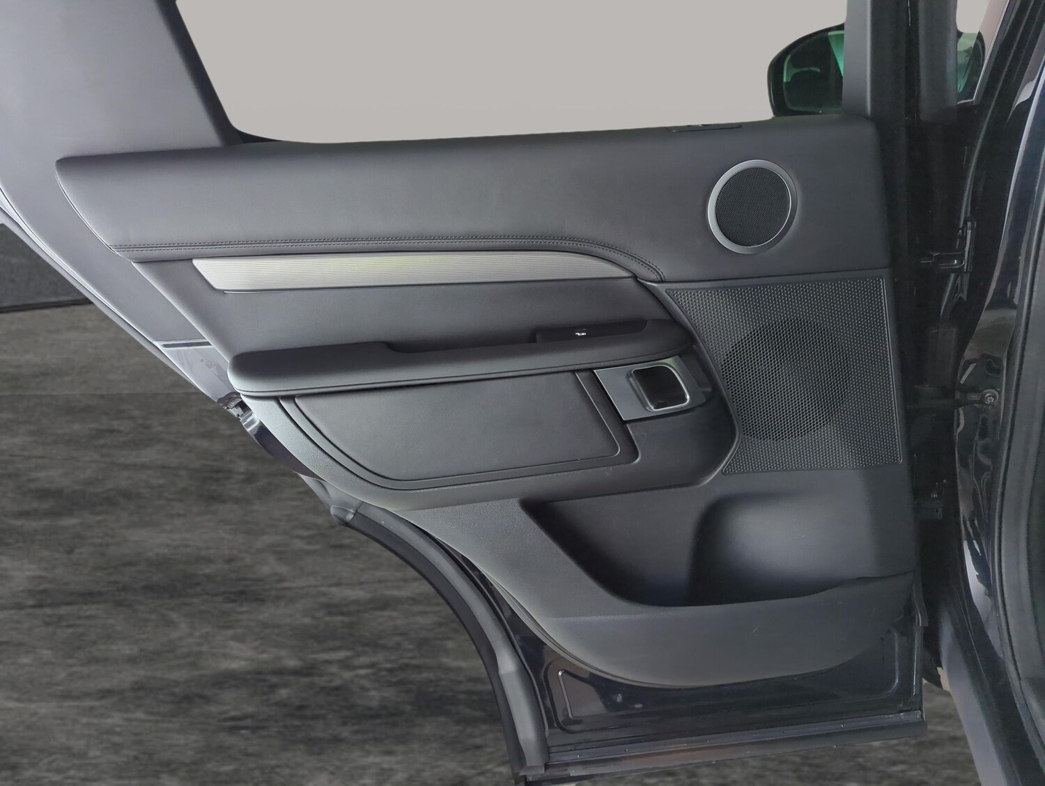 Used Land Rover Discovery 2019 for sale - 77877795: Photo 37