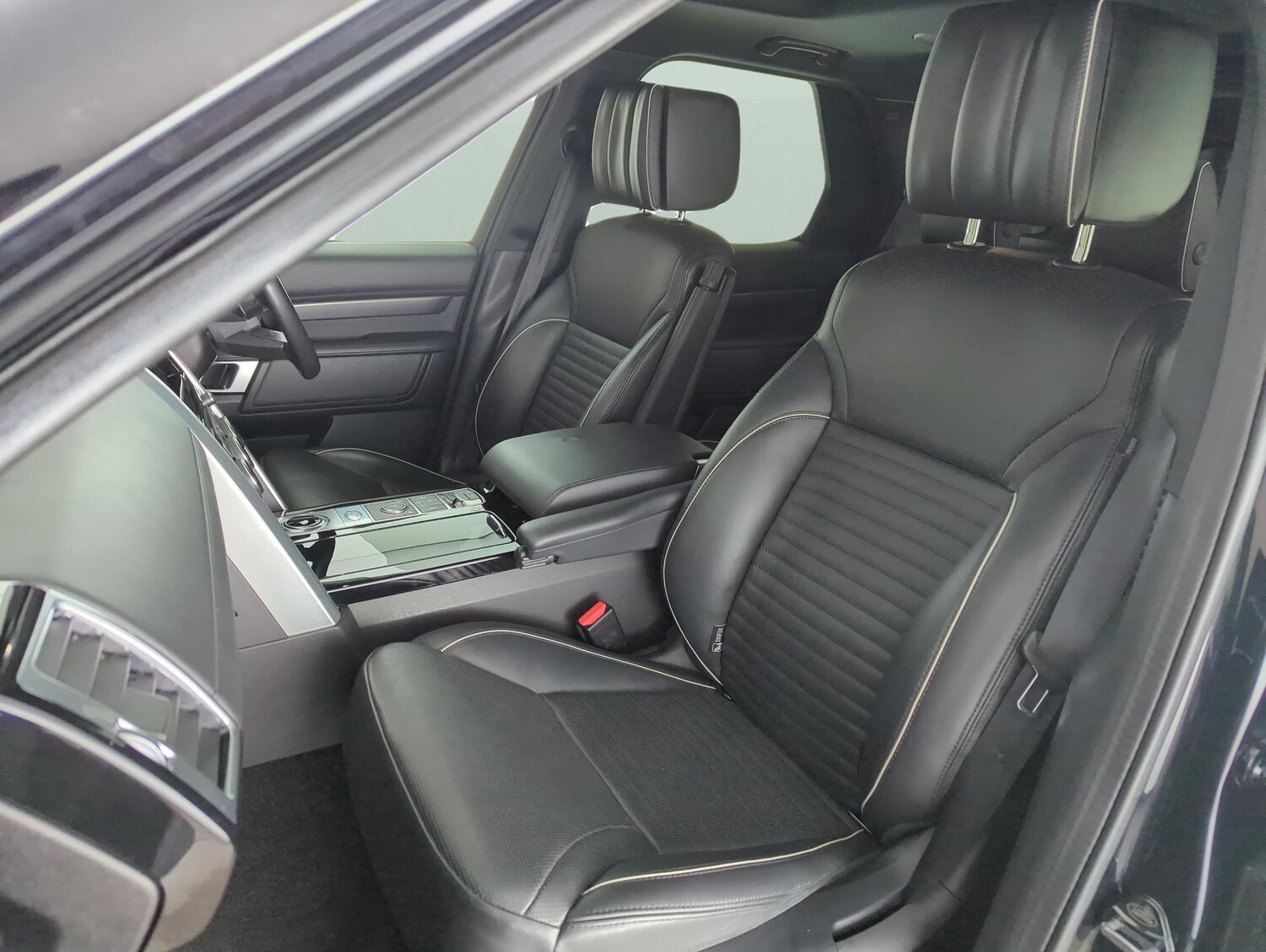 Used Land Rover Discovery 2019 for sale - 77877795: Photo 7