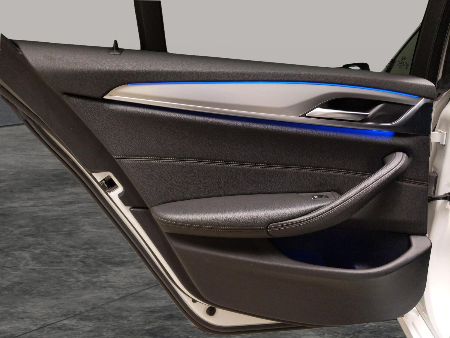 Used BMW 5 Series 2018 for sale - 76518410: Photo 32