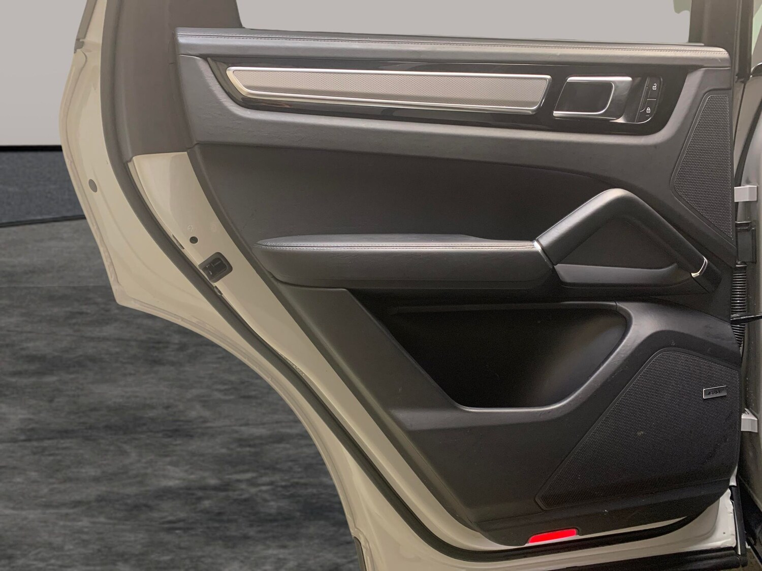 Used Porsche Cayenne for sale - 77517264: Photo 29