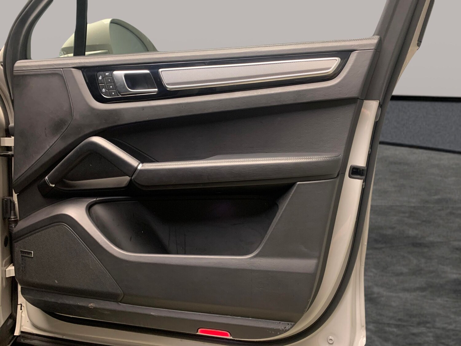 Used Porsche Cayenne for sale - 77517264: Photo 31