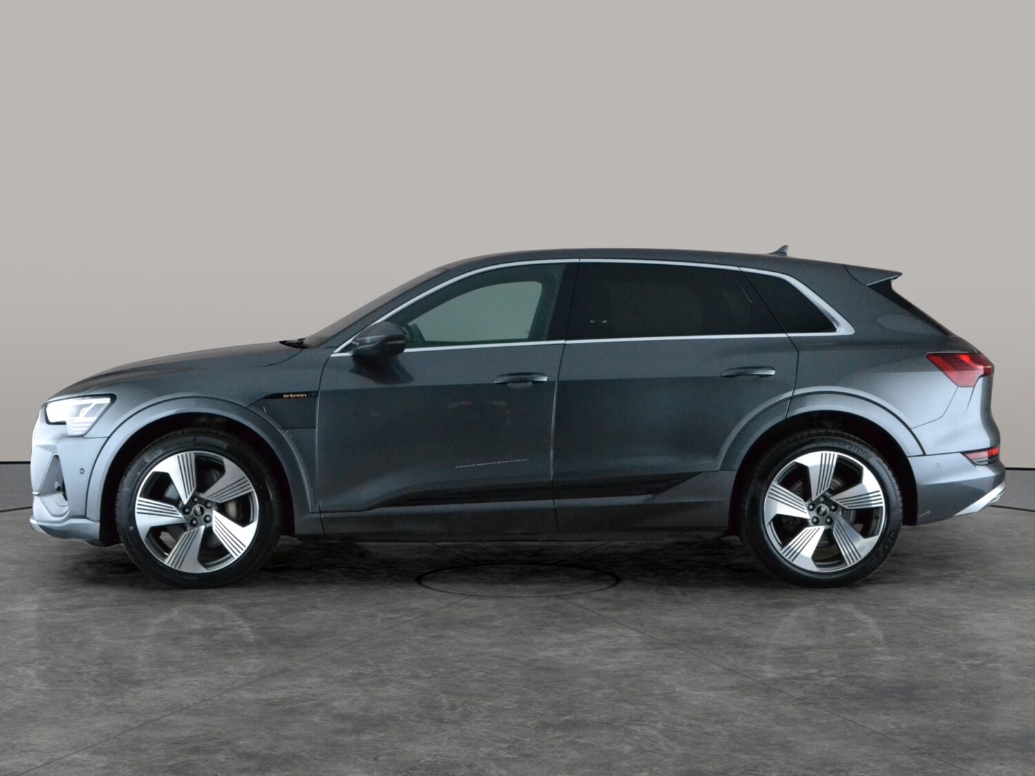 Used Audi e-tron 2021 for sale - 77829677: Photo 14