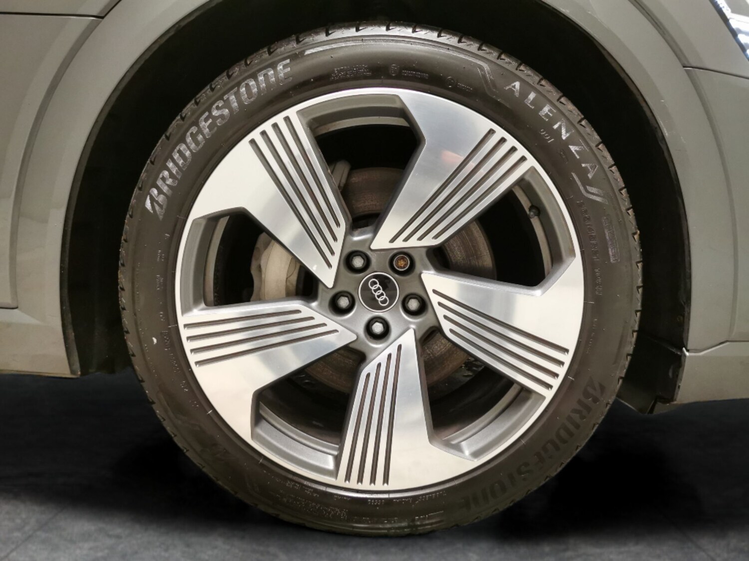 Used Audi e-tron 2021 for sale - 77829677: Photo 30