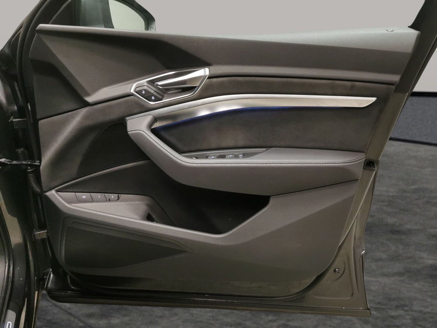 Used Audi e-tron 2021 for sale - 77829677: Photo 36