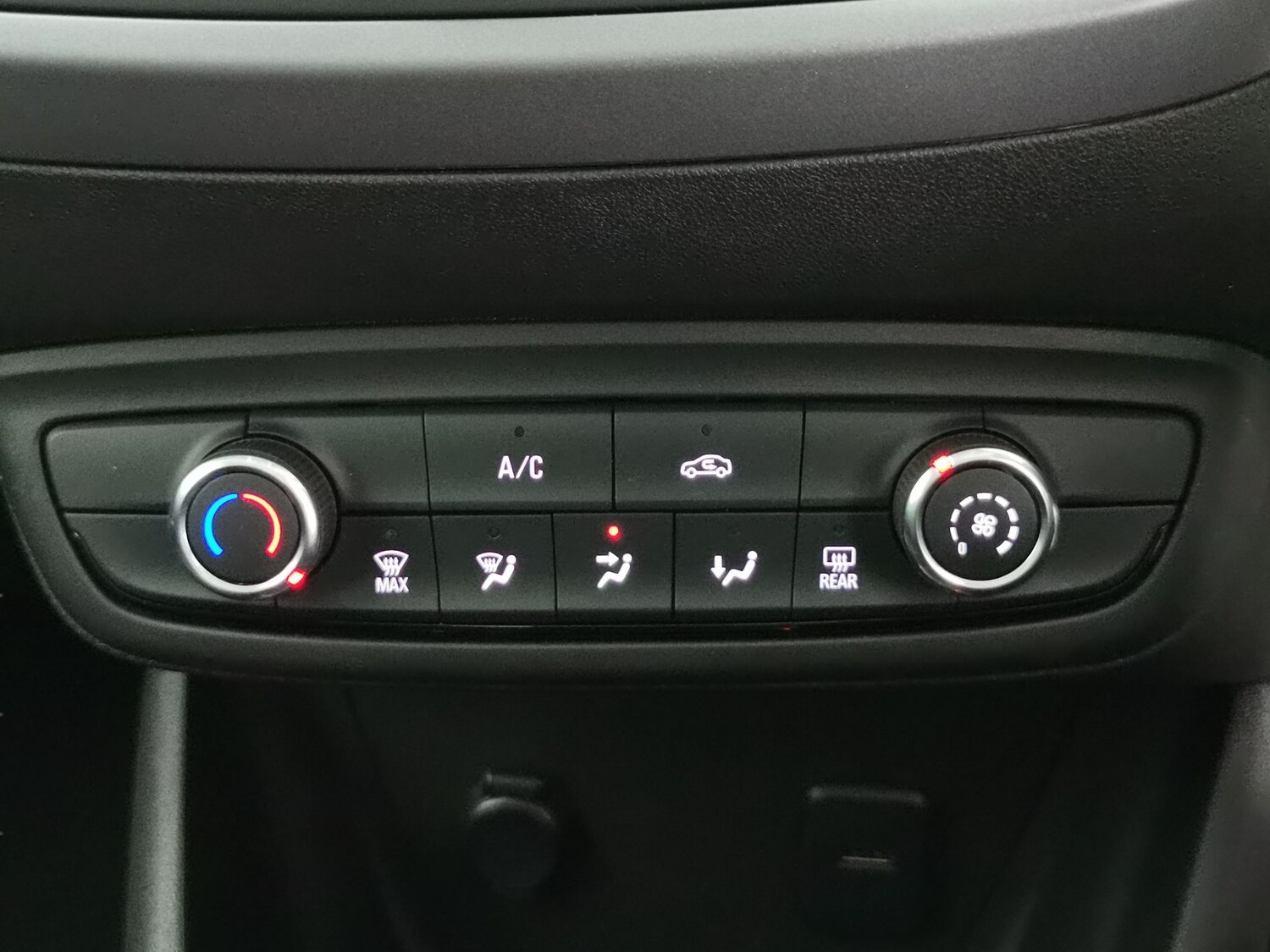 Used Vauxhall Crossland for sale - 77829743: Photo 16