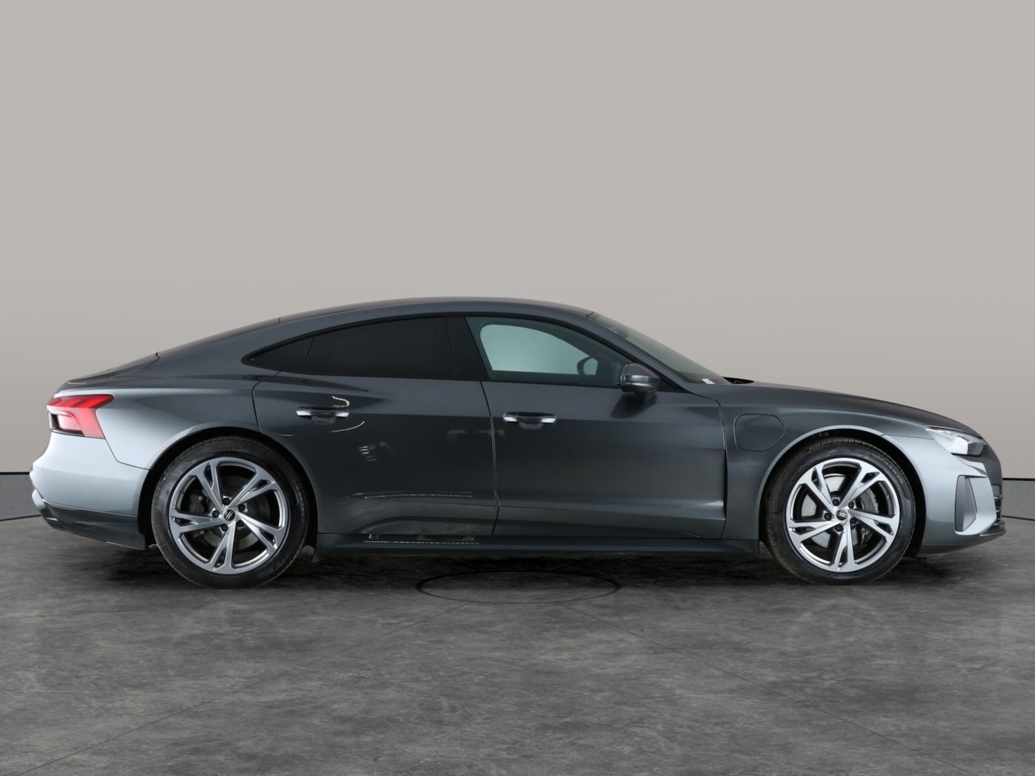 Used Audi e-tron GT 2022 for sale - 76171446: Photo 14