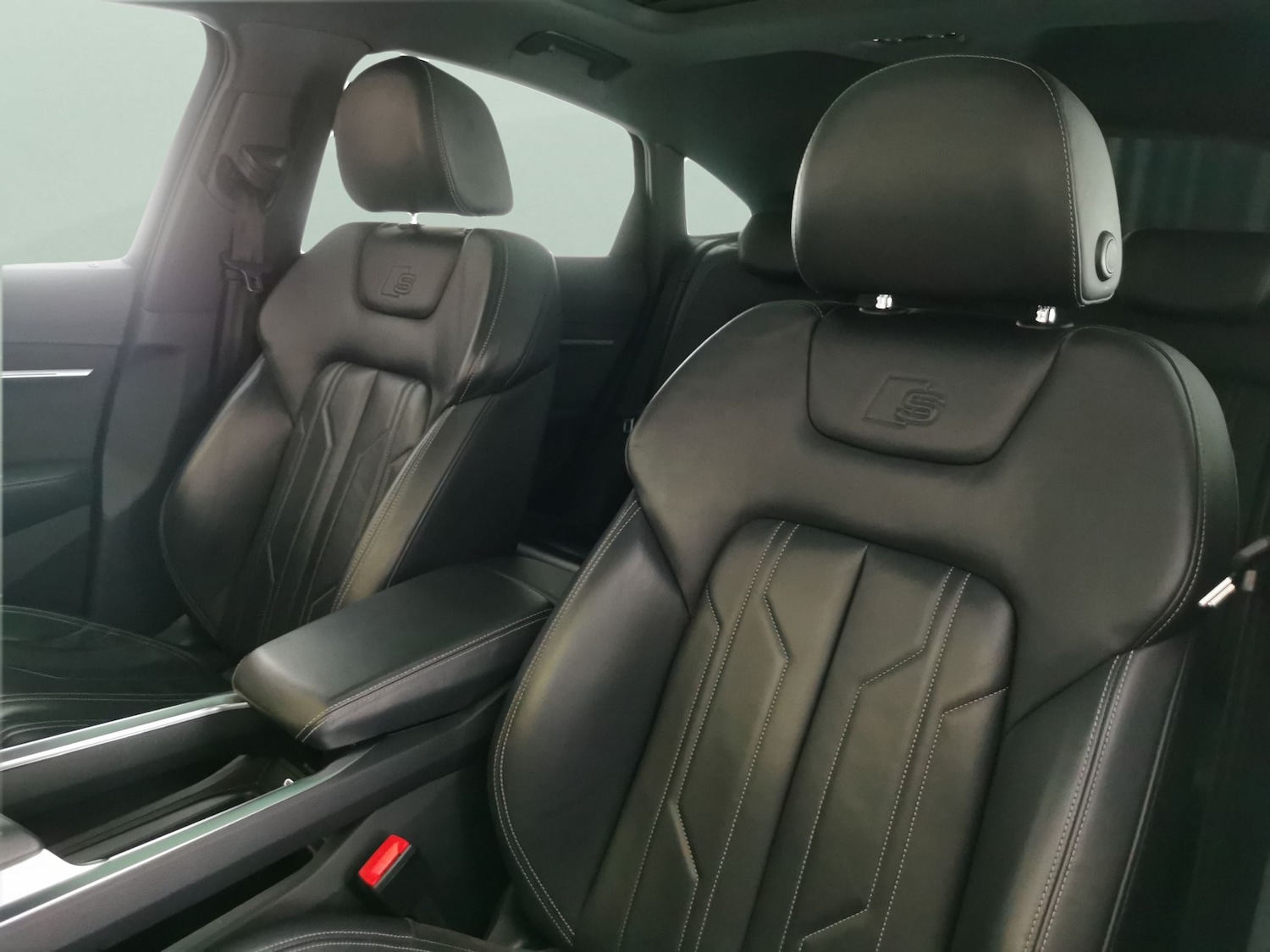 Used Audi e-tron 2020 for sale - 78079203: Photo 8