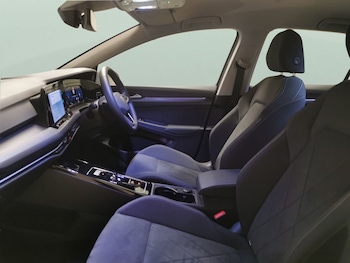 Used Volkswagen Golf 2023 for sale - 79399656: Photo