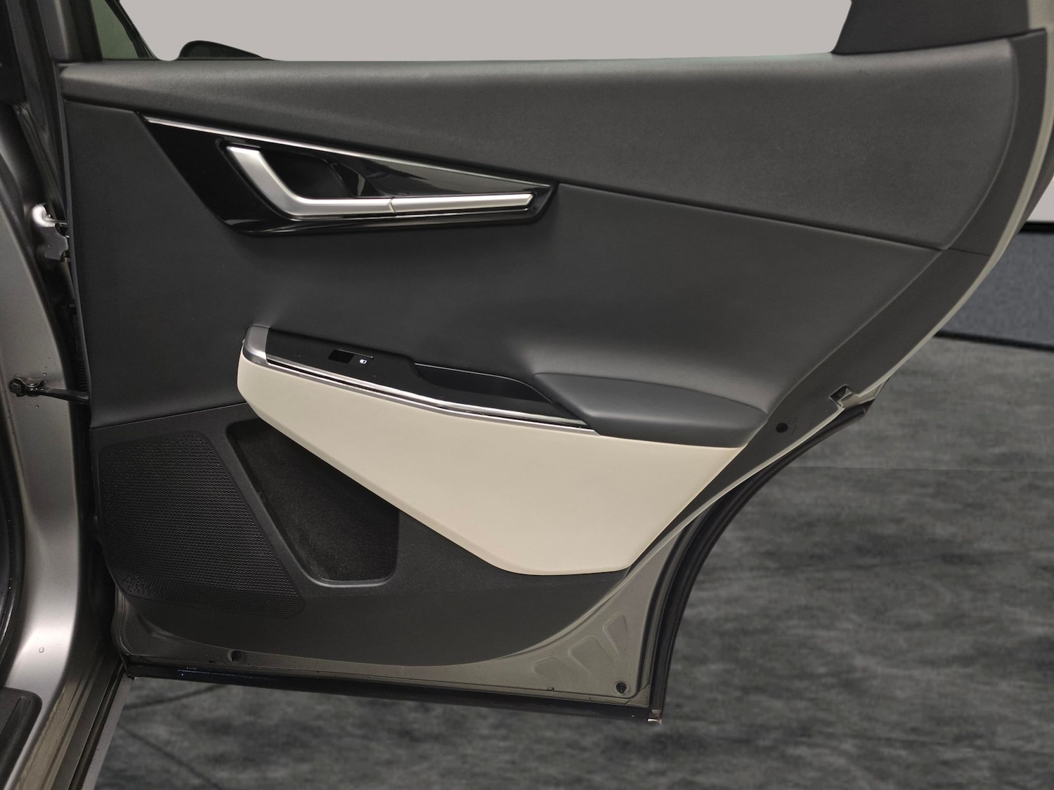 Used Kia EV6 2022 for sale - 76650848: Photo 29