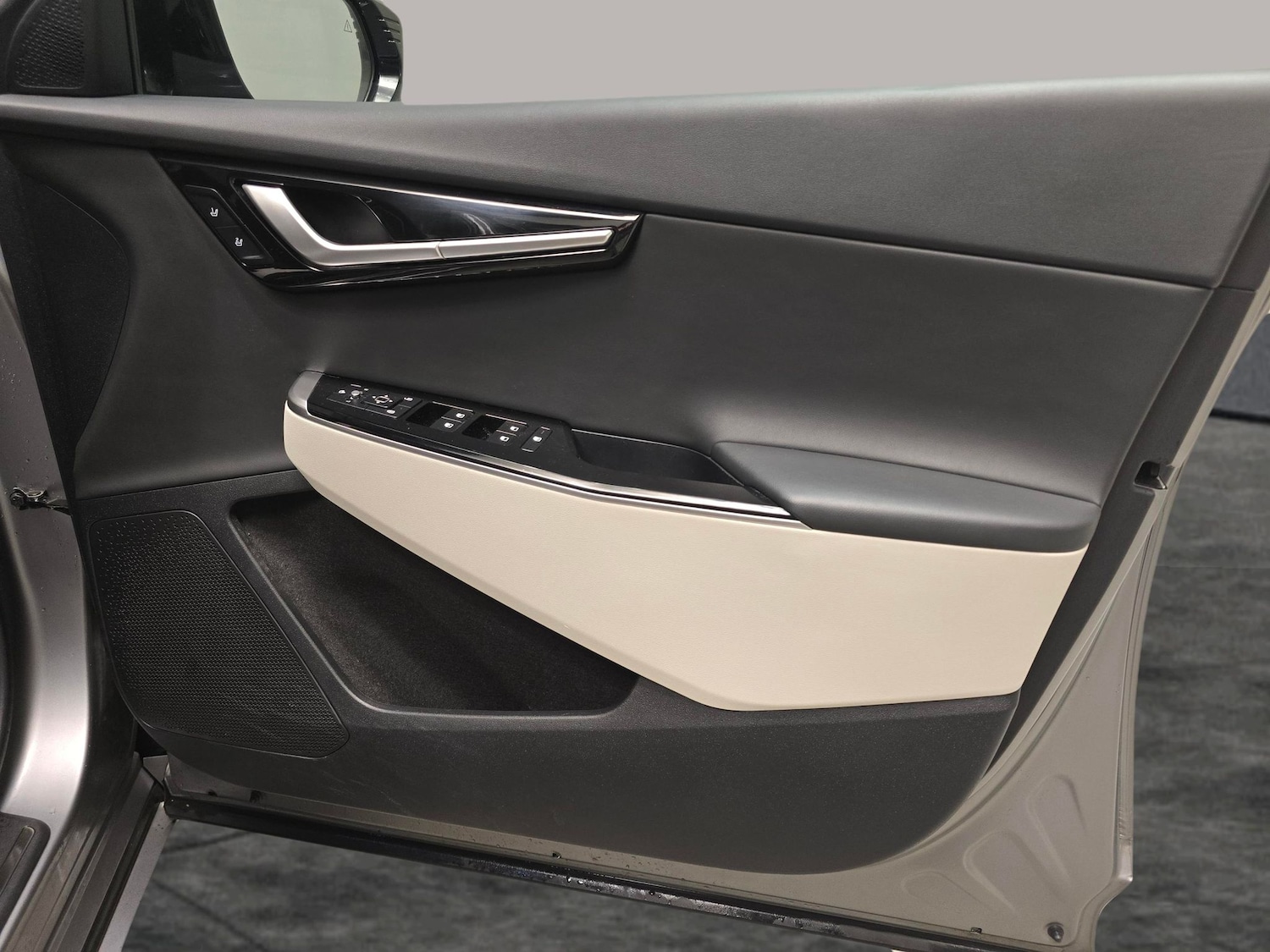 Used Kia EV6 2022 for sale - 76650848: Photo 30