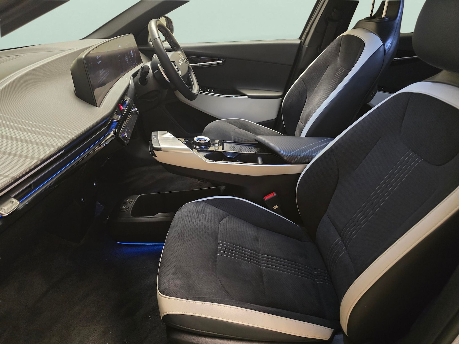 Used Kia EV6 2022 for sale - 76650848: Photo 4