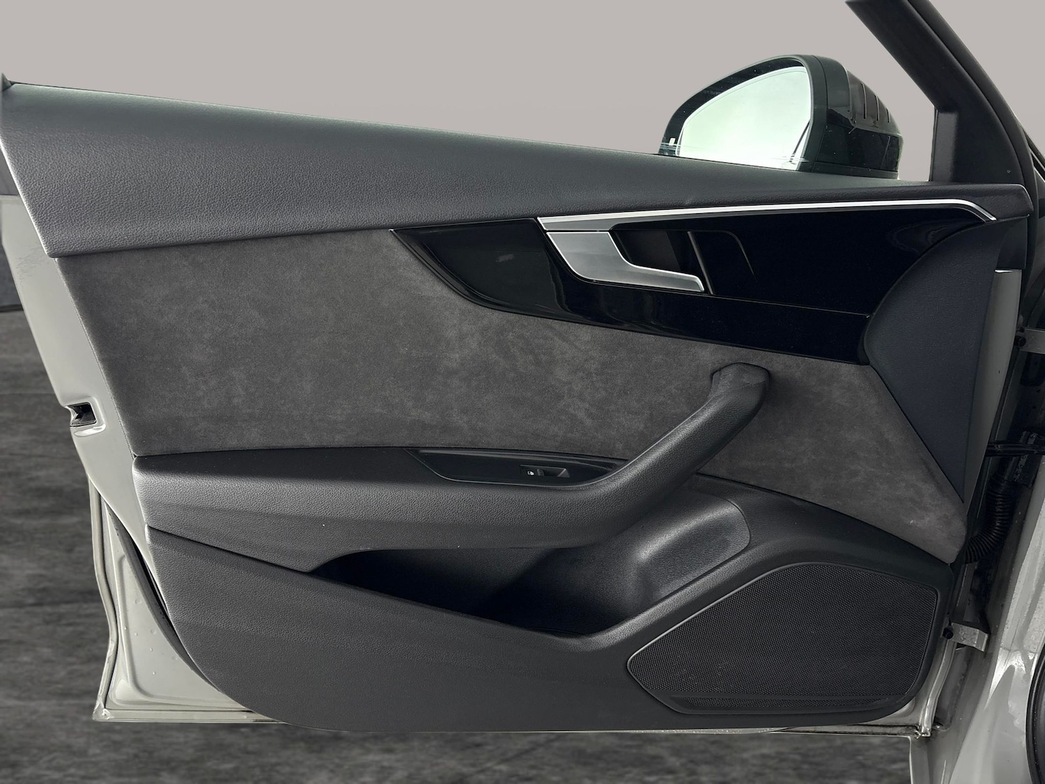 Used Audi A4 2020 for sale - 76636348: Photo 35