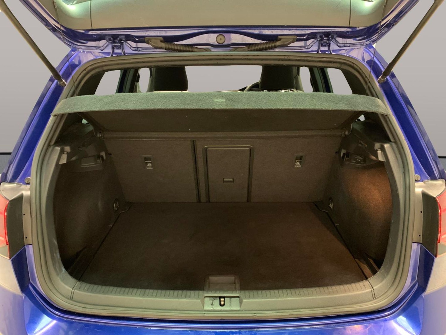 Used Volkswagen Golf 2019 for sale - 77043524: Photo 30