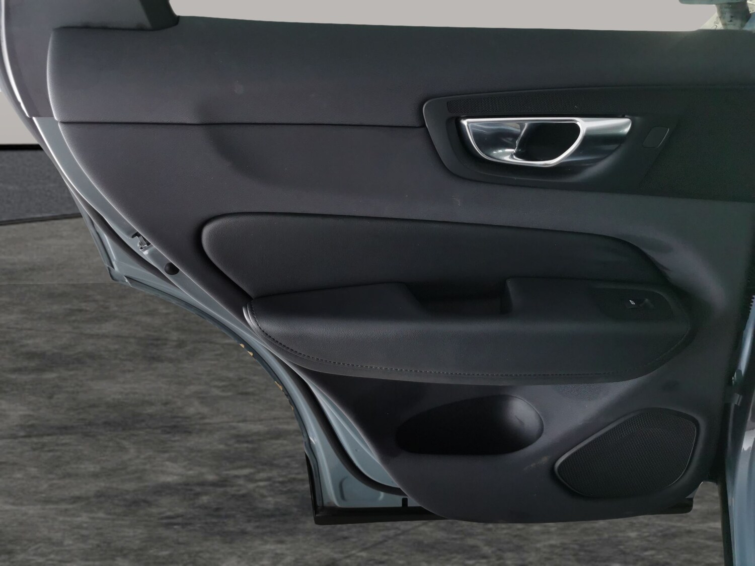 Used Volvo XC60 2022 for sale - 77634846: Photo 34