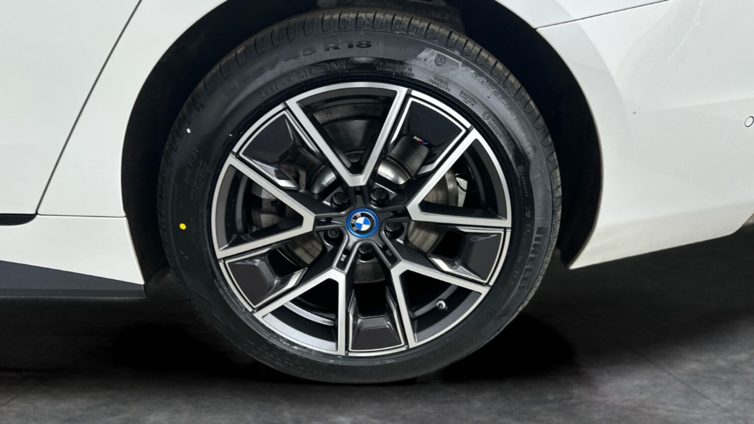 Used BMW i4 2022 for sale - 77829640: Photo 10