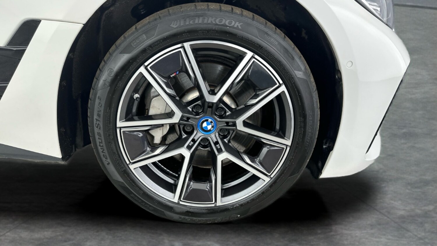 Used BMW i4 2022 for sale - 77829640: Photo 20