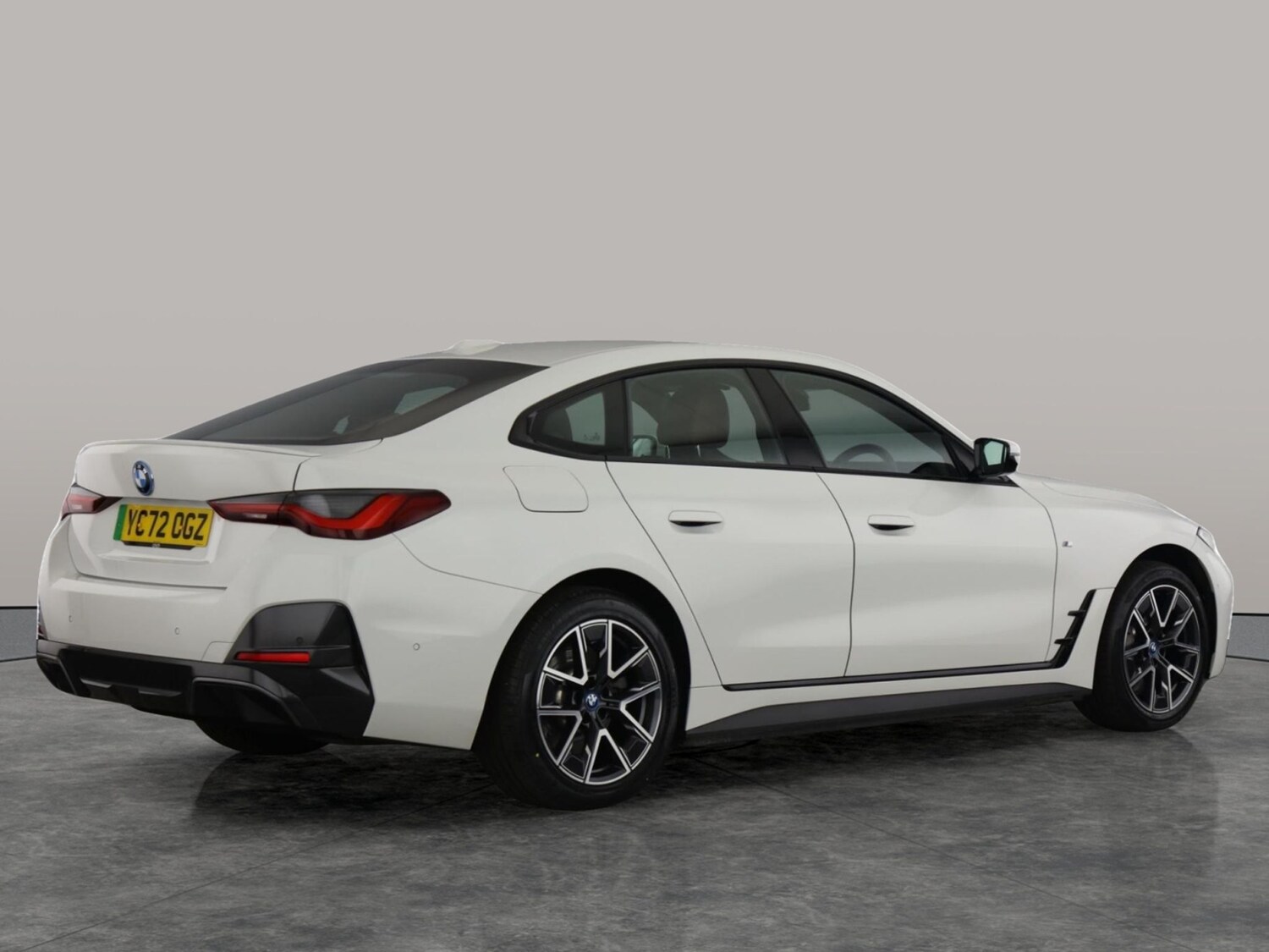 Used BMW i4 2022 for sale - 77829640: Photo 6