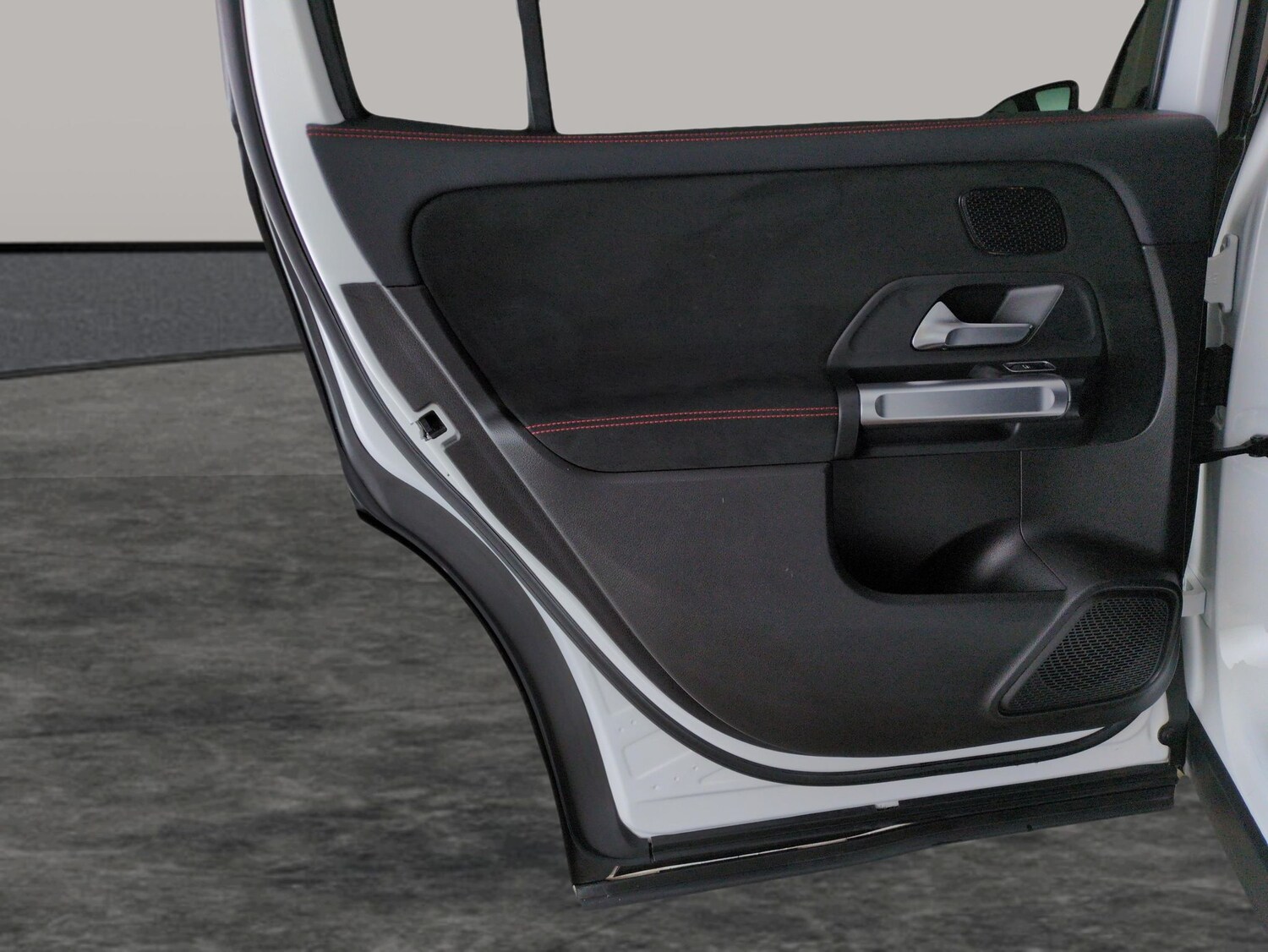 Used Mercedes-Benz GLB 2021 for sale - 77902141: Photo 32