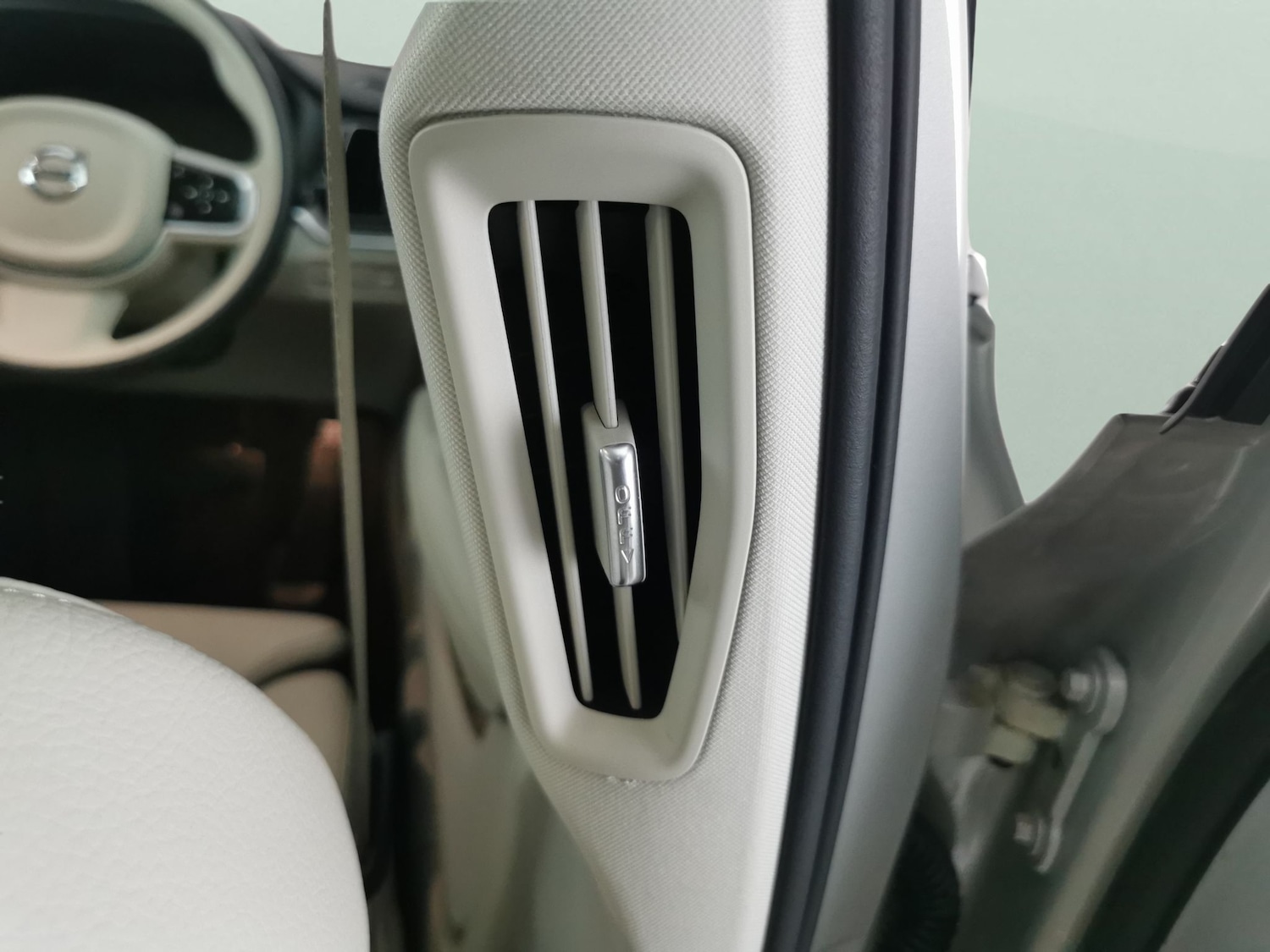 Used Volvo V60 2021 for sale - 77730703: Photo 23