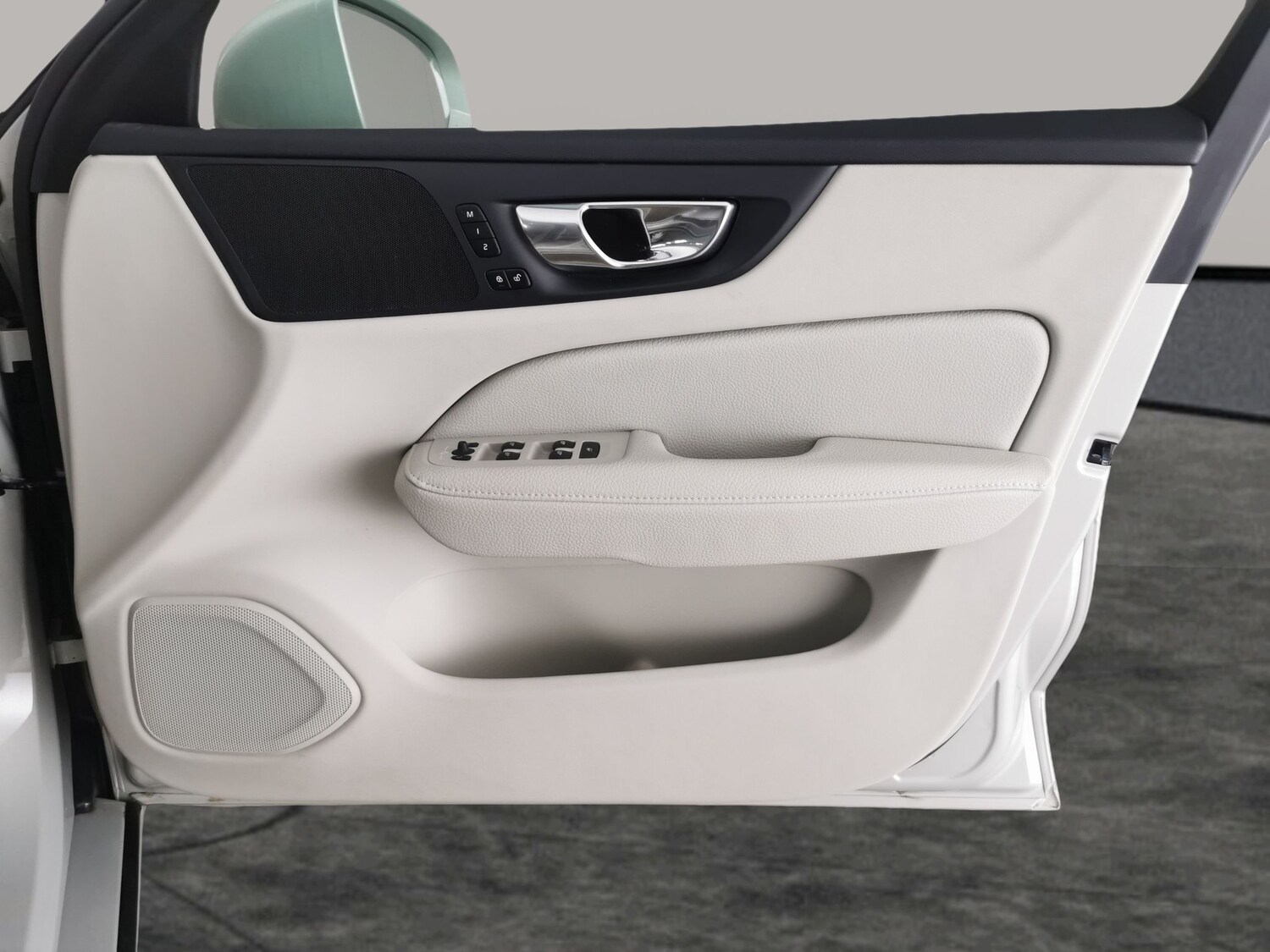 Used Volvo V60 2021 for sale - 77730703: Photo 32