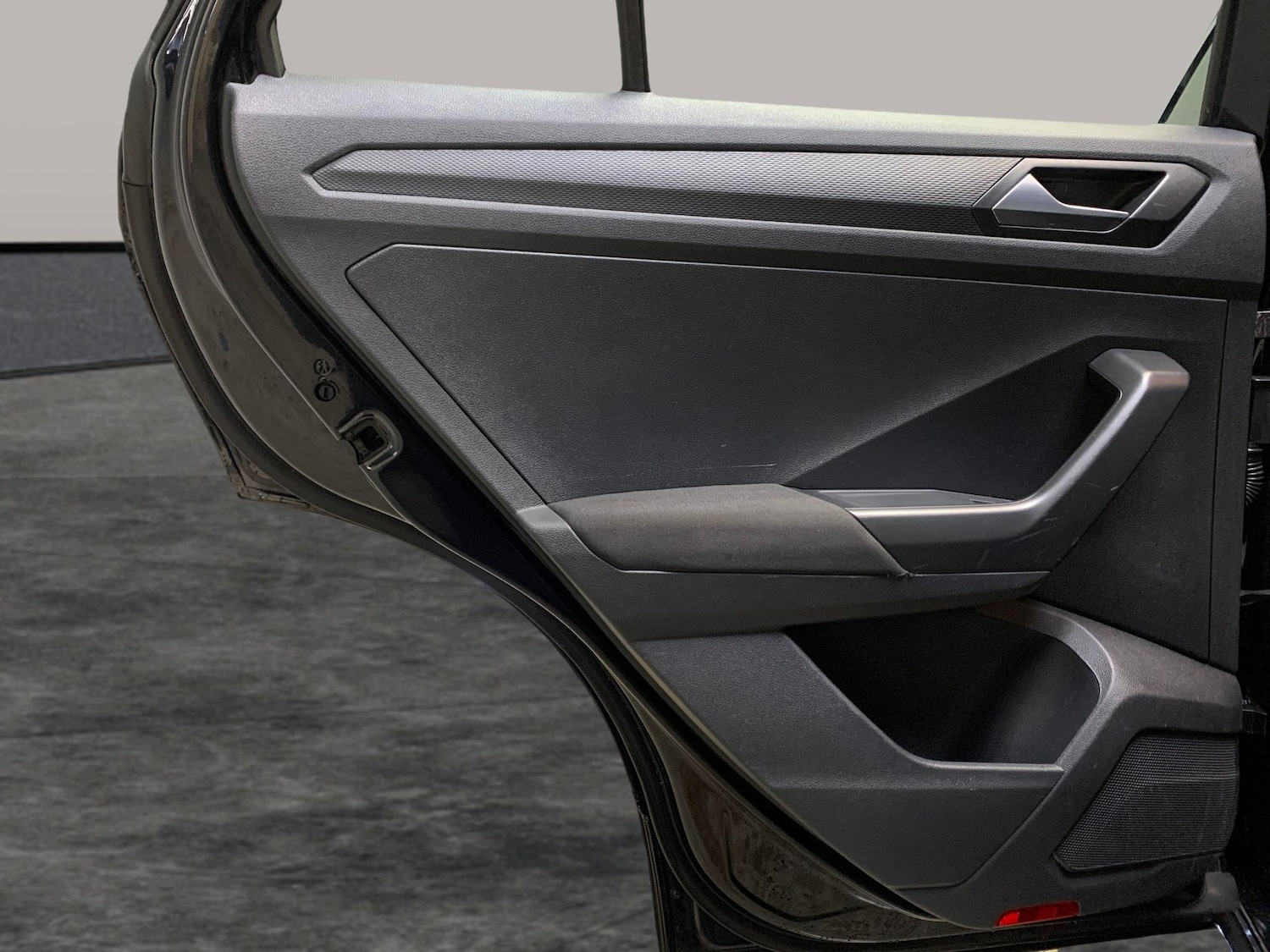 Used Volkswagen T-Roc 2019 for sale - 77698599: Photo 22