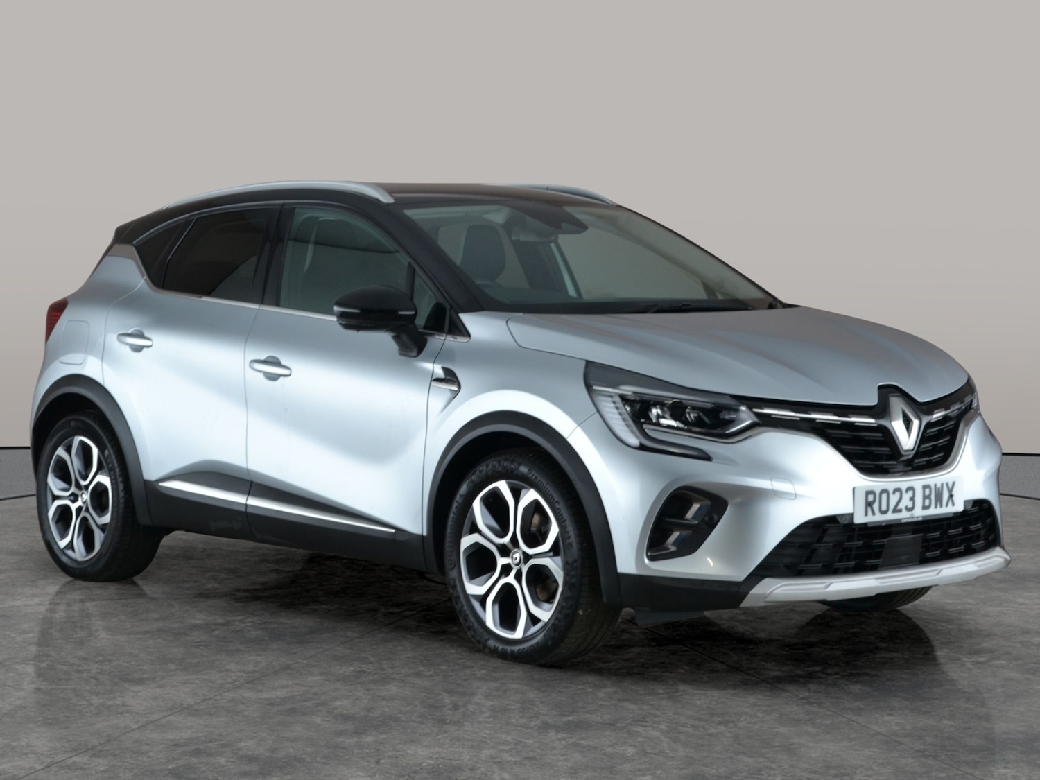 Used Renault Captur 2023 for sale - 77399471: Photo 8