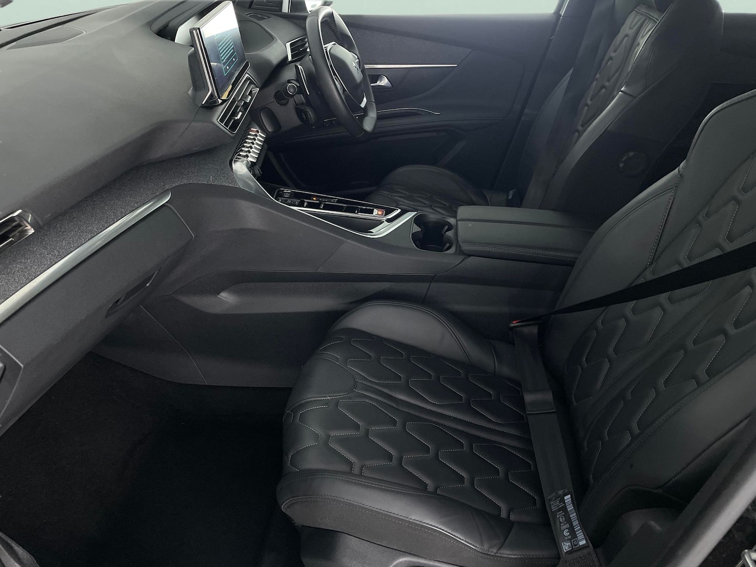 Used Peugeot 3008 2024 for sale - 76564089: Photo 4