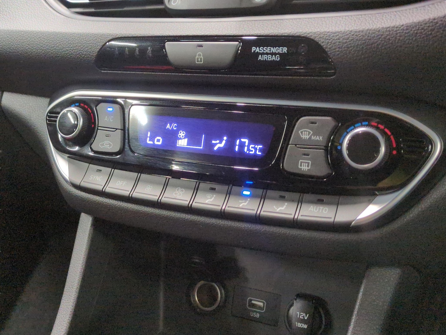 Used Hyundai i30 2022 for sale - 76782024: Photo 18