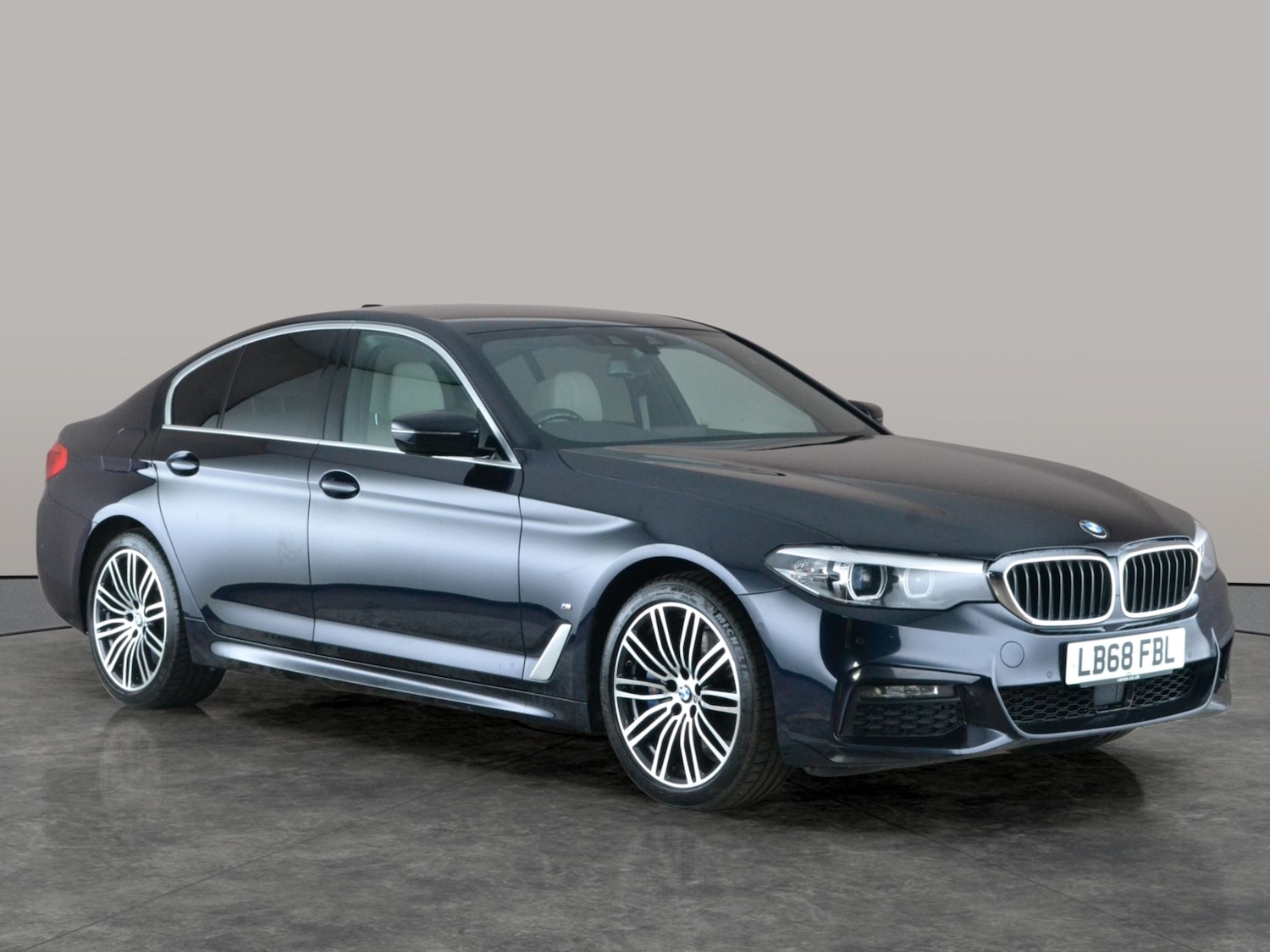 Used BMW 5 Series 2019 for sale - 77629763: Photo 8